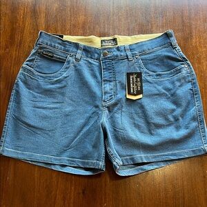 Noble Outfitters Women's stonewash finish shorts Size 16